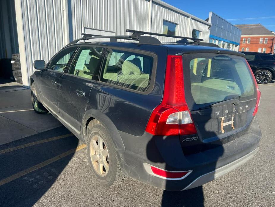 used 2009 Volvo XC70 car, priced at $9,475