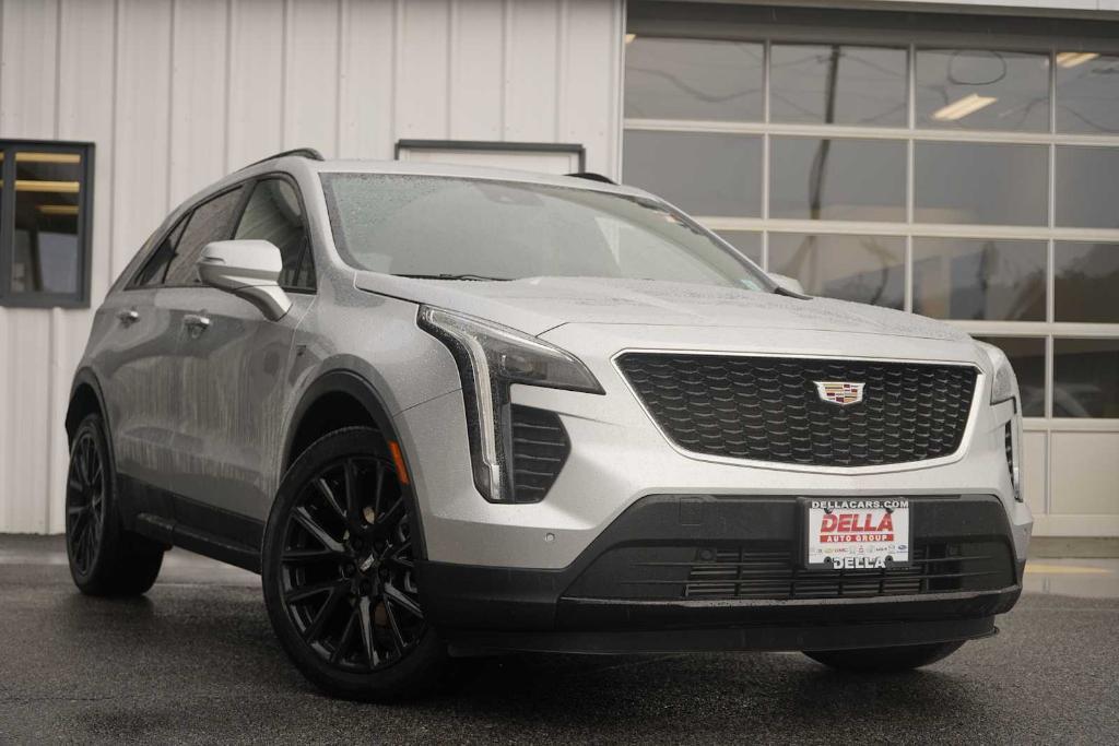 used 2022 Cadillac XT4 car, priced at $33,680