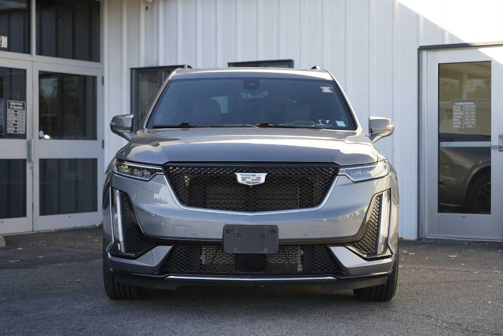 used 2022 Cadillac XT6 car, priced at $42,980