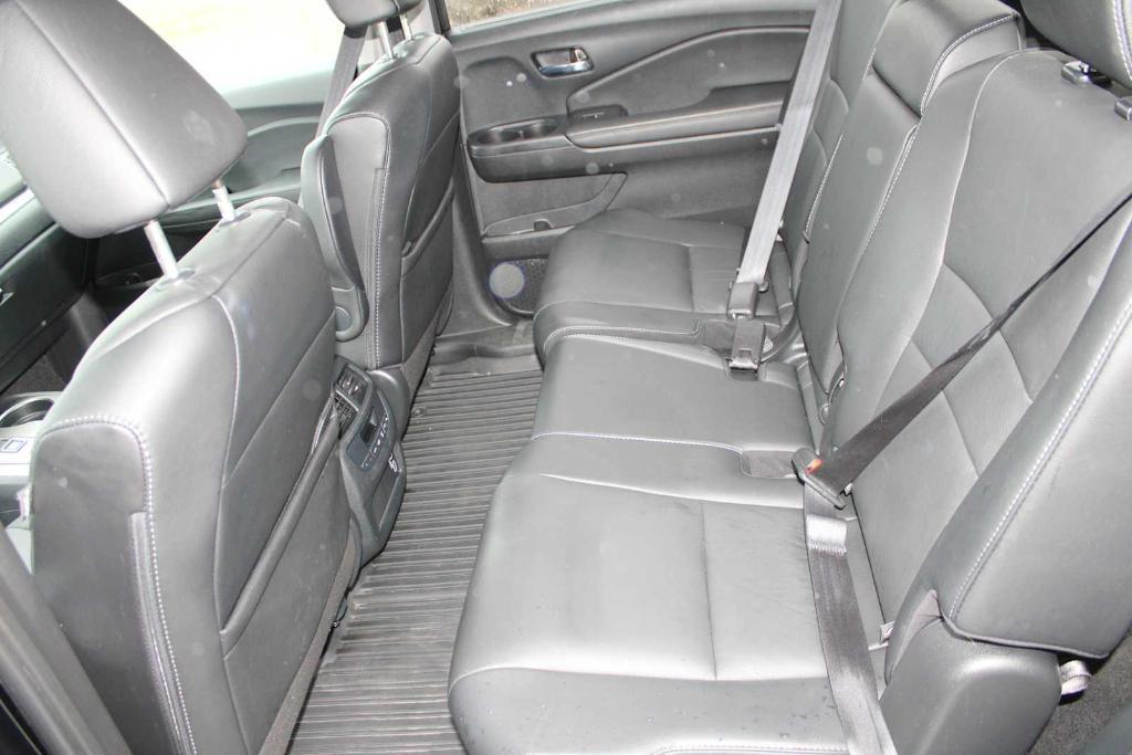 used 2022 Honda Pilot car, priced at $31,499