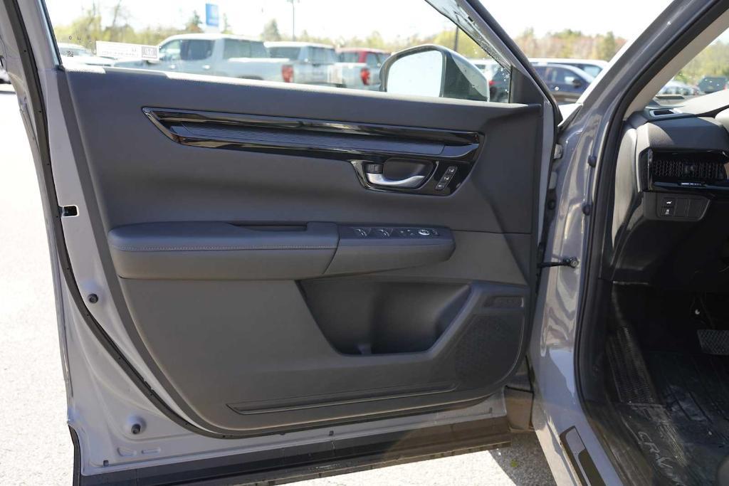 used 2023 Honda CR-V car, priced at $33,495