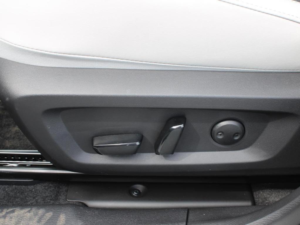 new 2025 Mitsubishi Outlander car, priced at $37,065