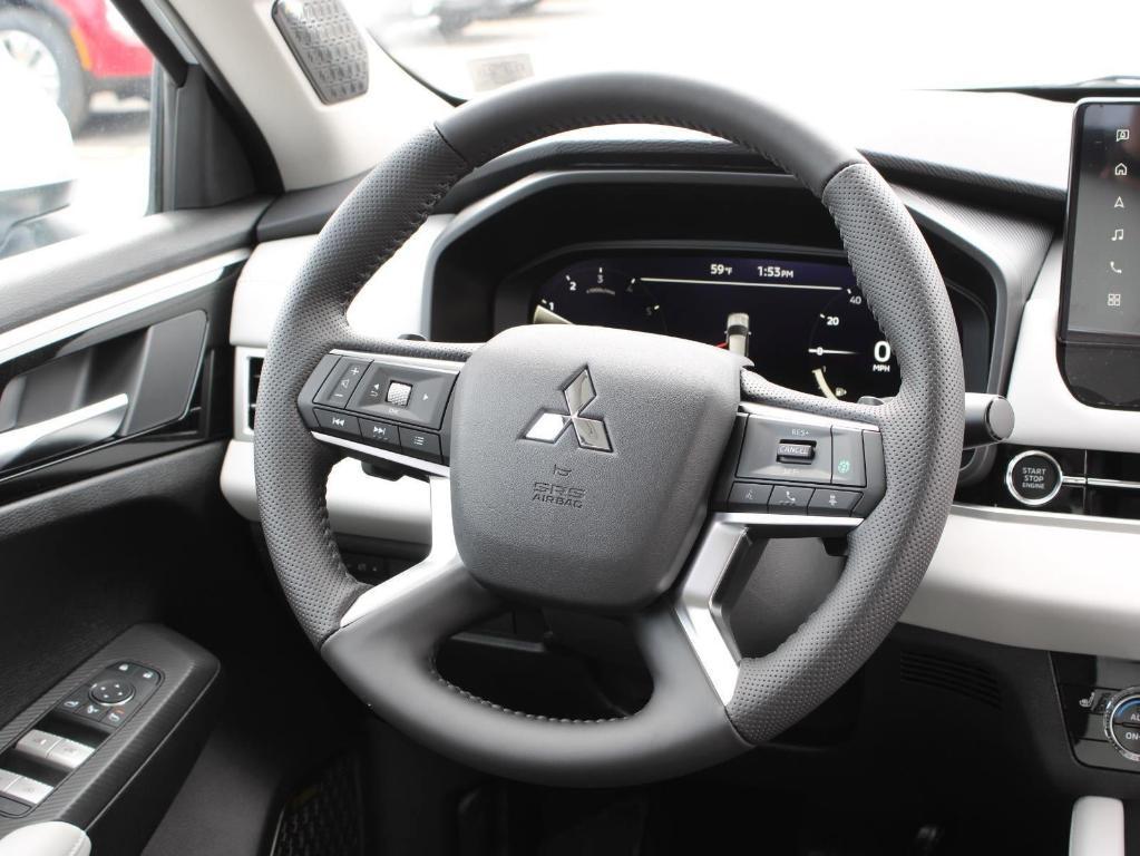 new 2025 Mitsubishi Outlander car, priced at $37,065