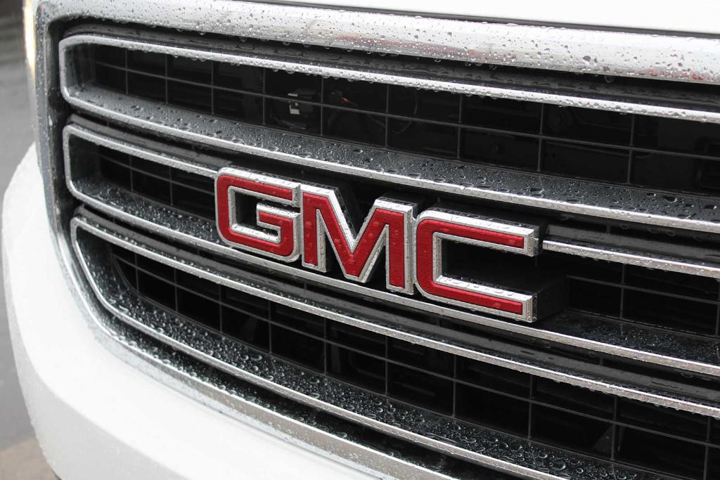 used 2018 GMC Yukon XL car, priced at $19,975