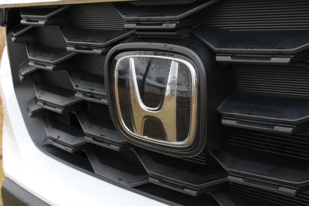 used 2023 Honda Passport car, priced at $35,999