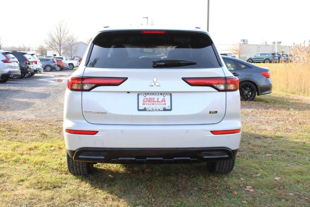 new 2024 Mitsubishi Outlander car, priced at $39,800