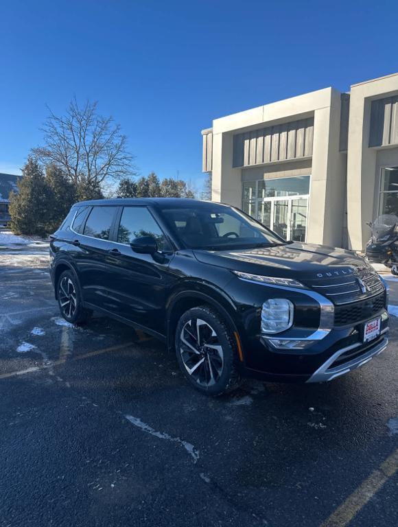 used 2024 Mitsubishi Outlander car, priced at $30,000