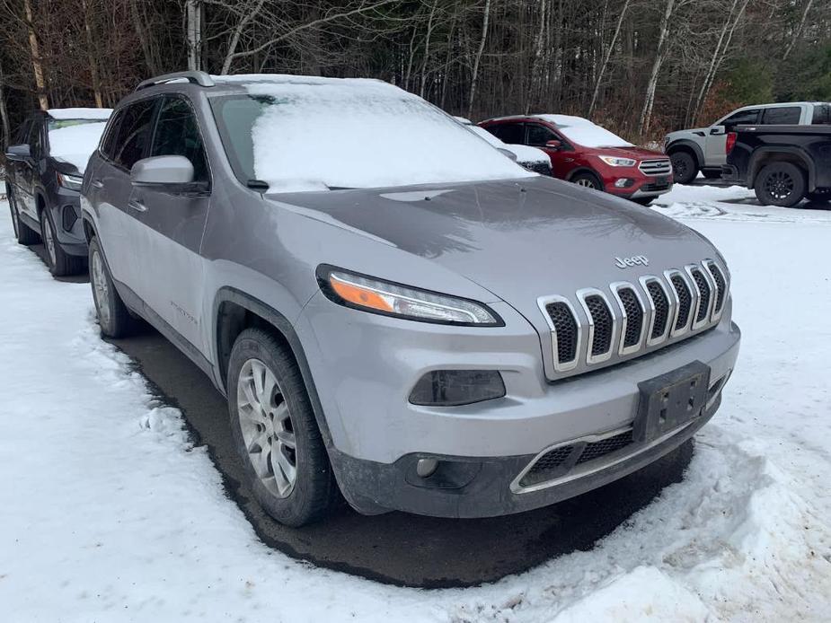 used 2018 Jeep Cherokee car, priced at $15,695