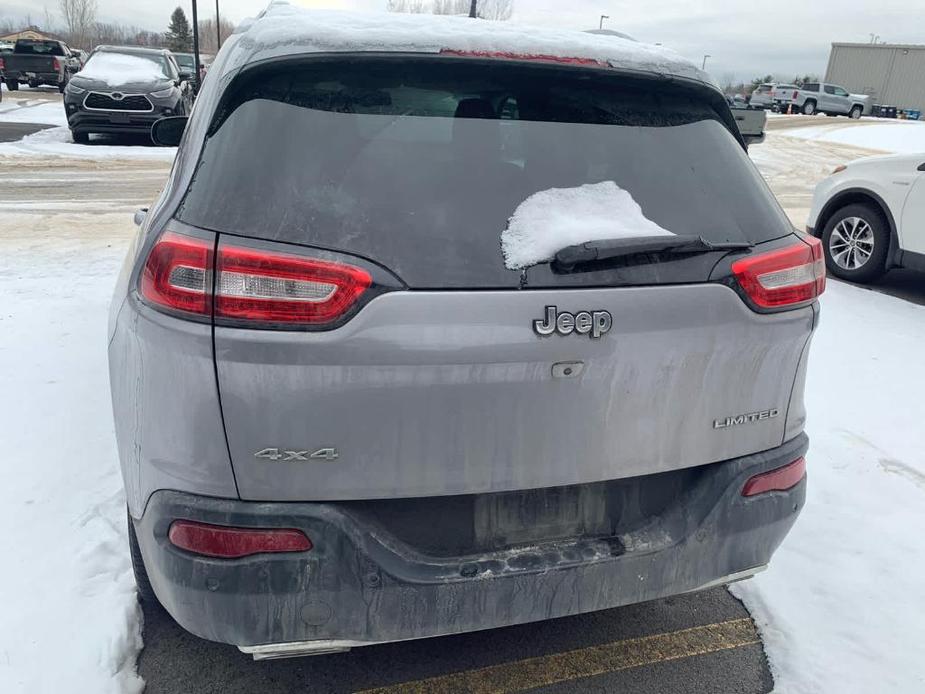 used 2018 Jeep Cherokee car, priced at $15,695