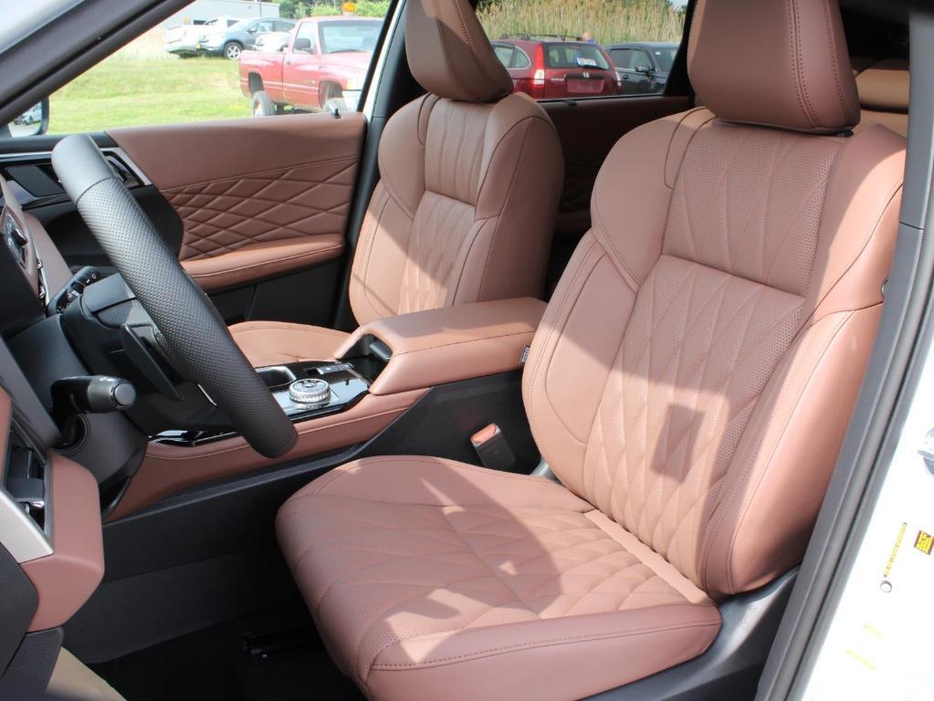 new 2025 Mitsubishi Outlander car, priced at $43,870