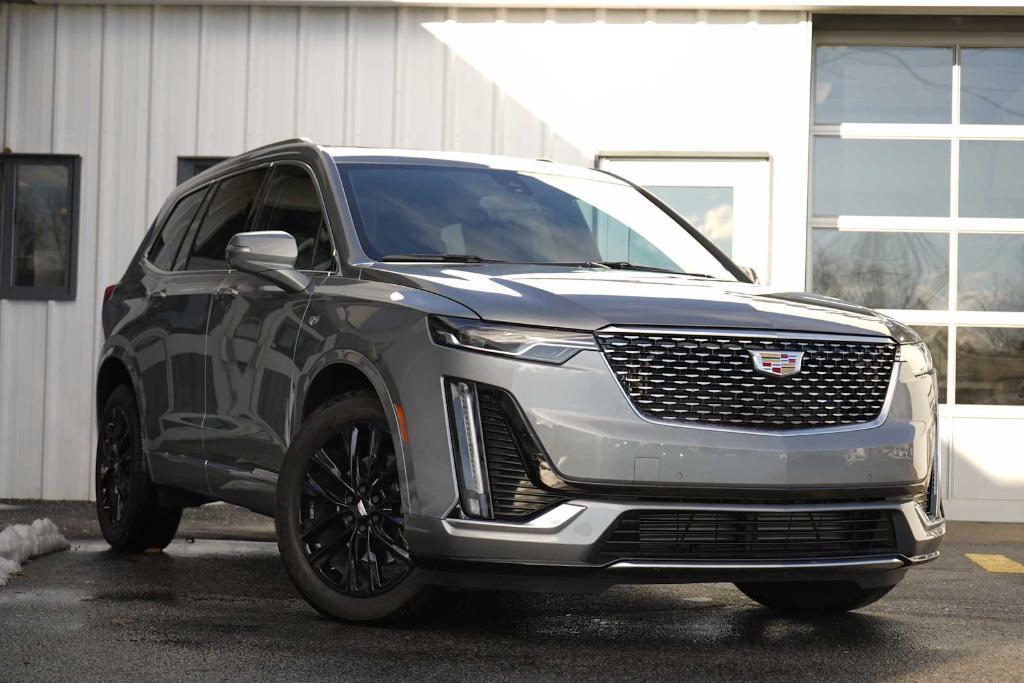 used 2024 Cadillac XT6 car, priced at $50,480