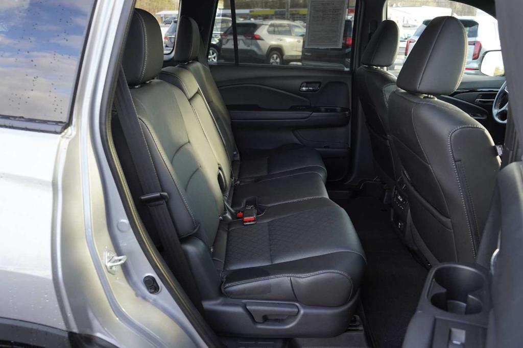 used 2021 Honda Passport car, priced at $30,895