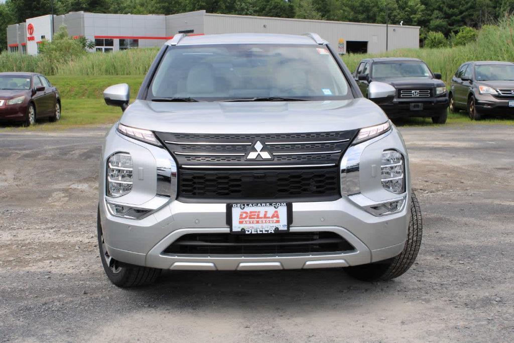 new 2024 Mitsubishi Outlander car, priced at $35,380