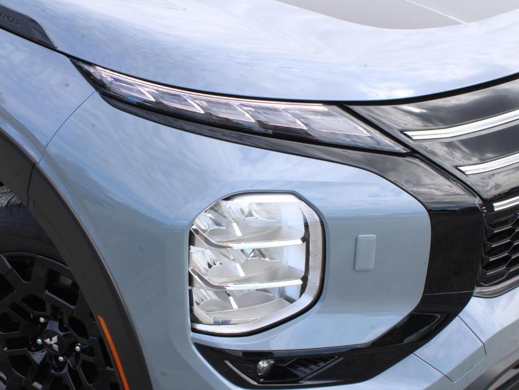 new 2025 Mitsubishi Outlander car, priced at $37,785