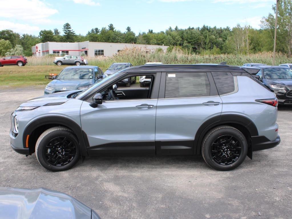 new 2025 Mitsubishi Outlander car, priced at $37,785
