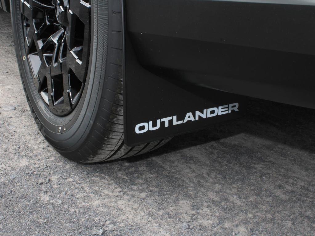 new 2025 Mitsubishi Outlander car, priced at $37,785