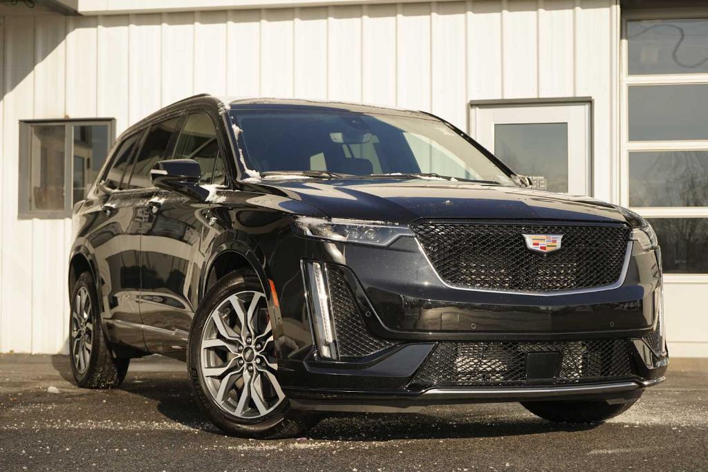 used 2024 Cadillac XT6 car, priced at $54,430