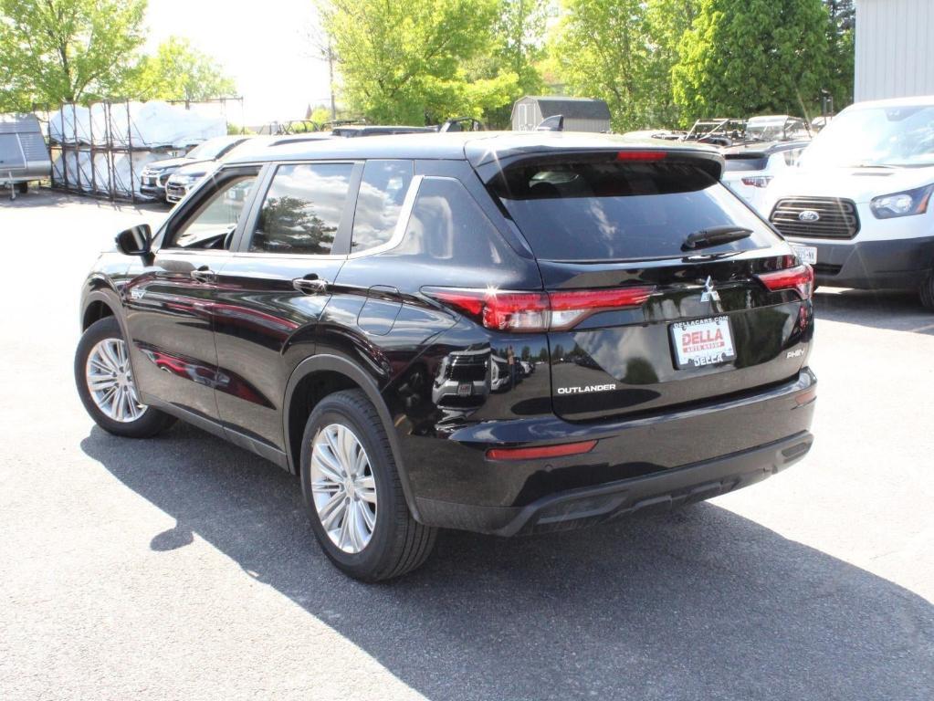 new 2025 Mitsubishi Outlander car, priced at $37,980