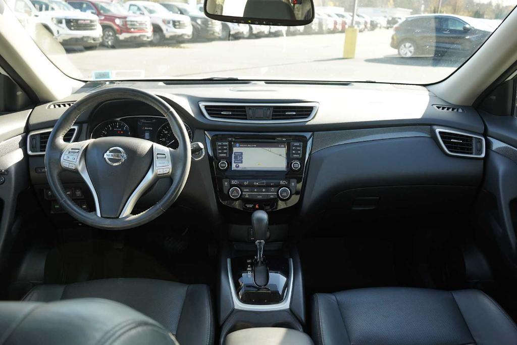 used 2015 Nissan Rogue car, priced at $10,985