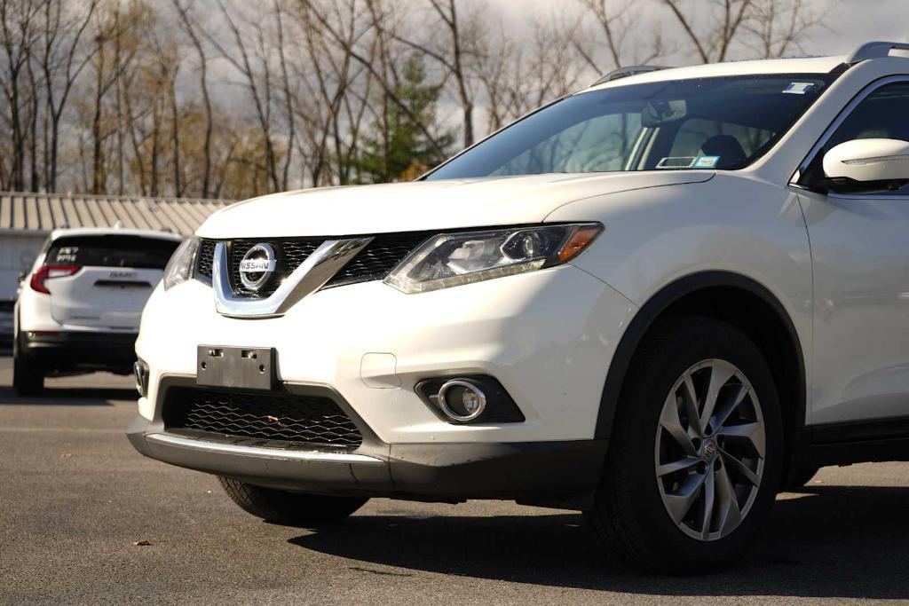 used 2015 Nissan Rogue car, priced at $10,985