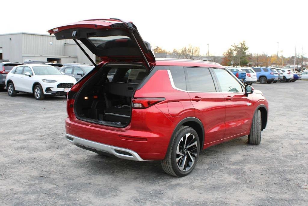 new 2025 Mitsubishi Outlander PHEV car, priced at $47,505