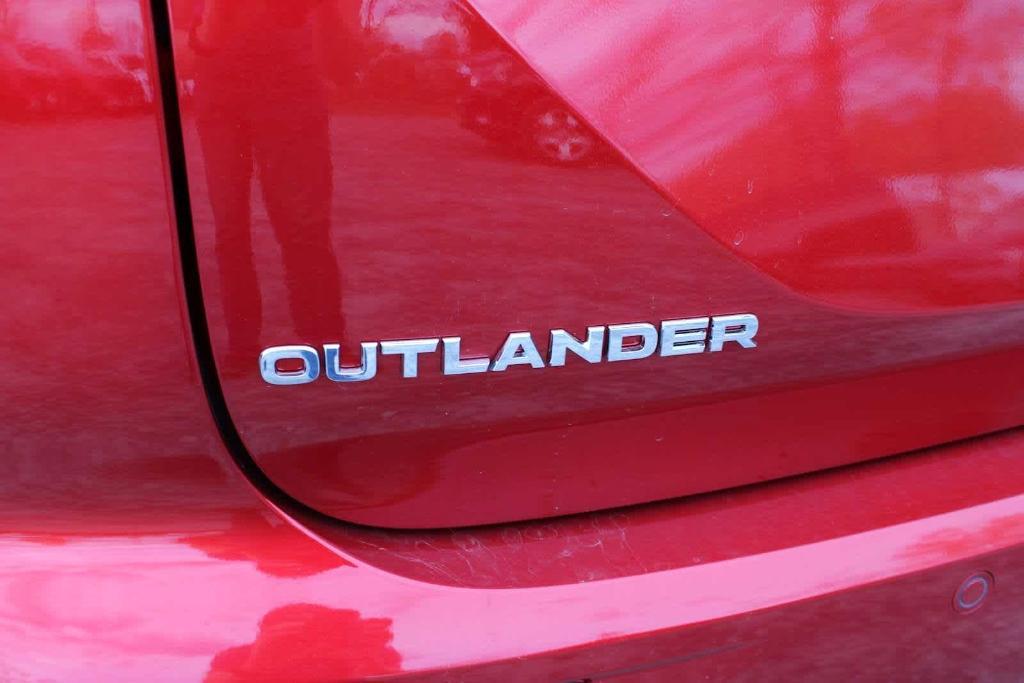 new 2025 Mitsubishi Outlander PHEV car, priced at $47,505