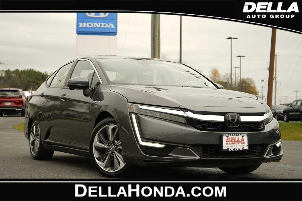 used 2018 Honda Clarity Plug-In Hybrid car, priced at $13,985