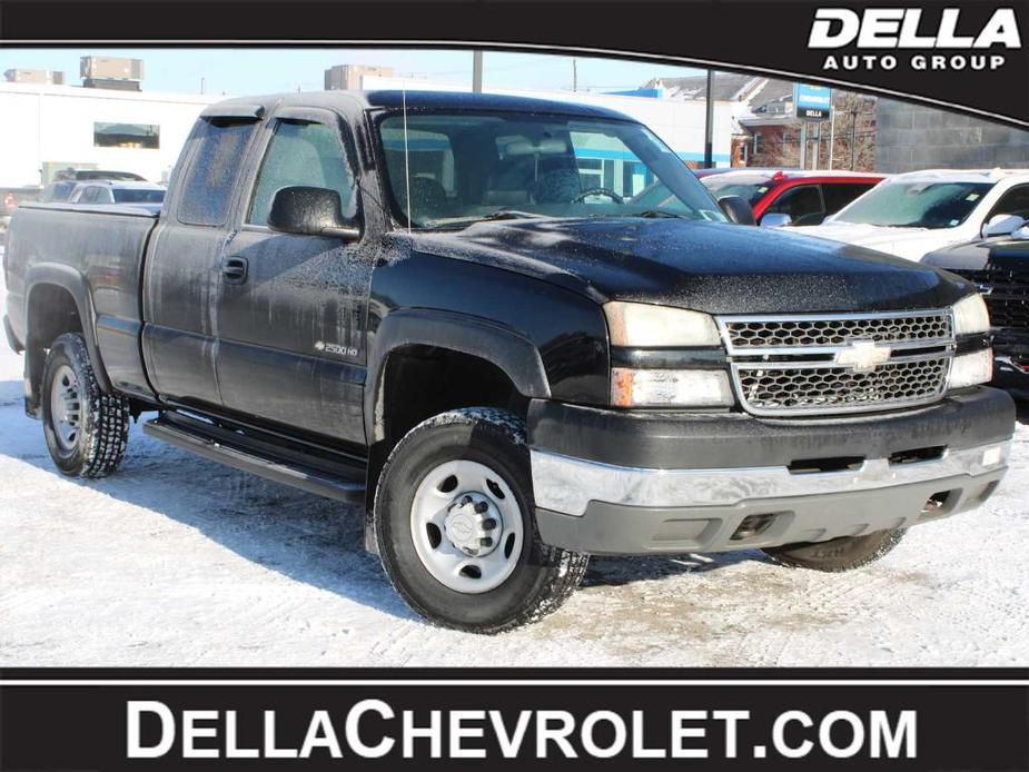 used 2005 Chevrolet Silverado 2500 car, priced at $10,000