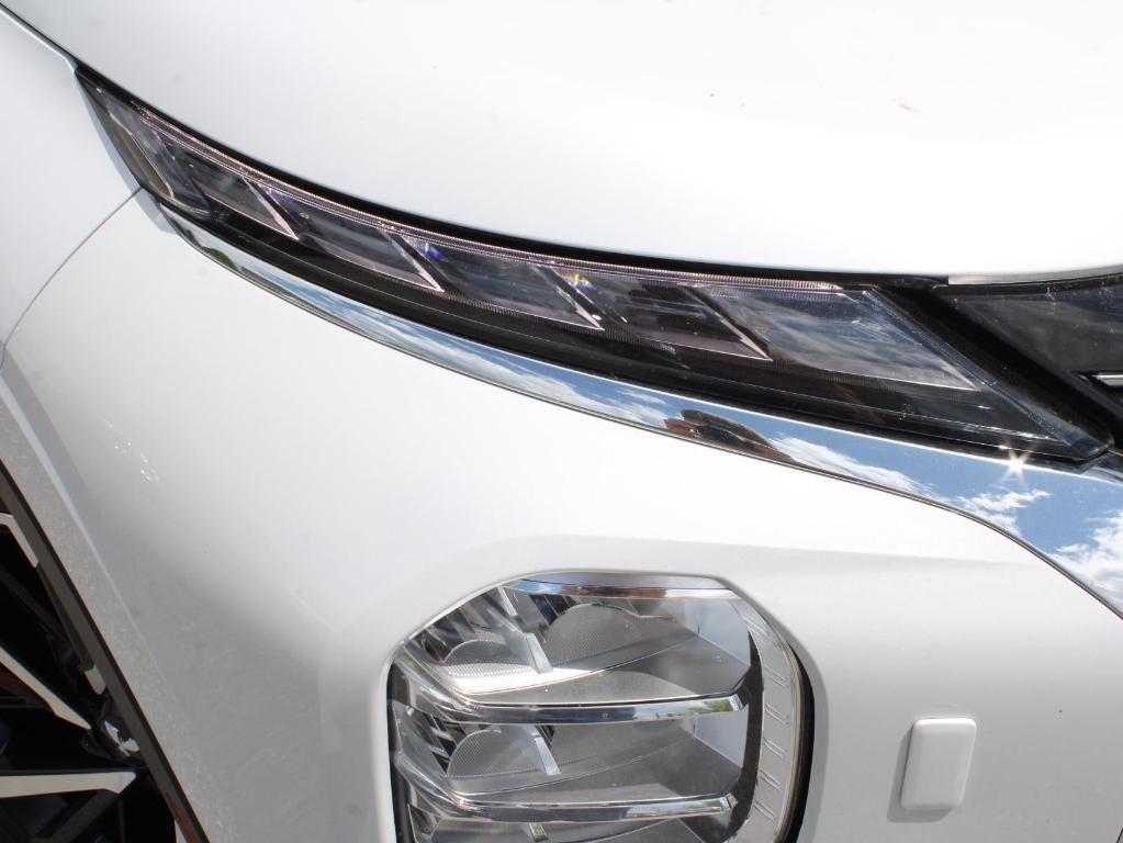 used 2024 Mitsubishi Outlander car, priced at $26,000