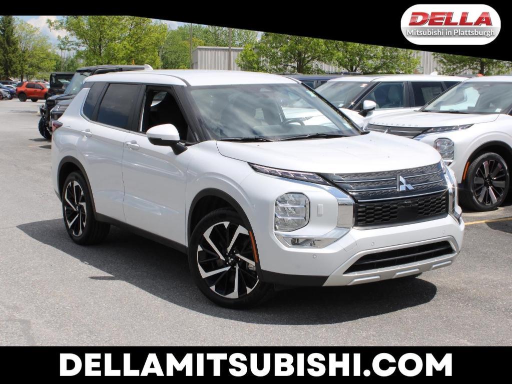 used 2024 Mitsubishi Outlander car, priced at $27,000