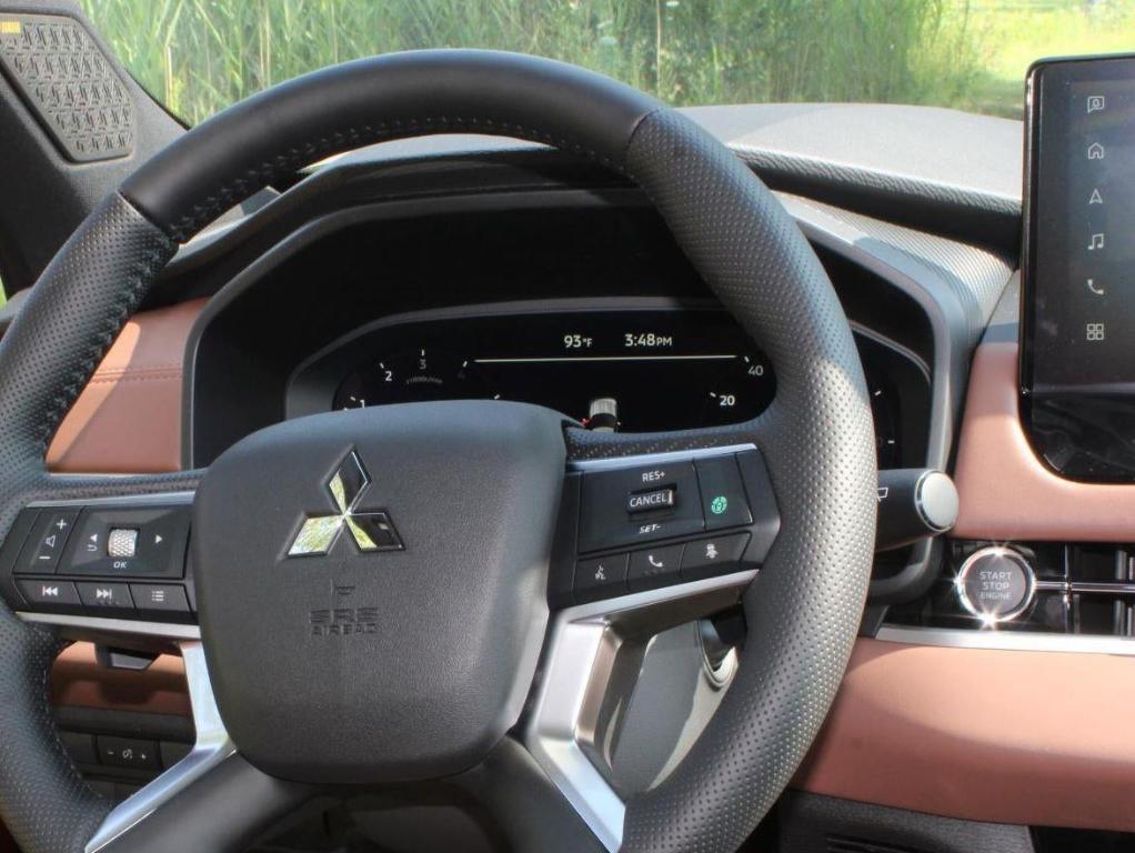 new 2025 Mitsubishi Outlander car, priced at $44,125