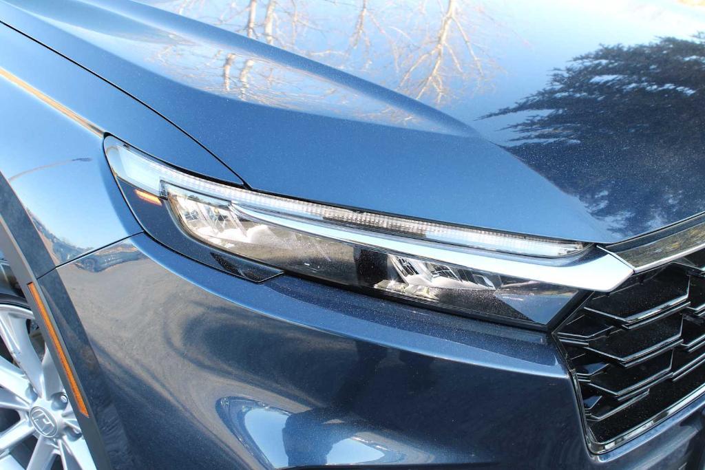 used 2024 Honda CR-V car, priced at $33,000