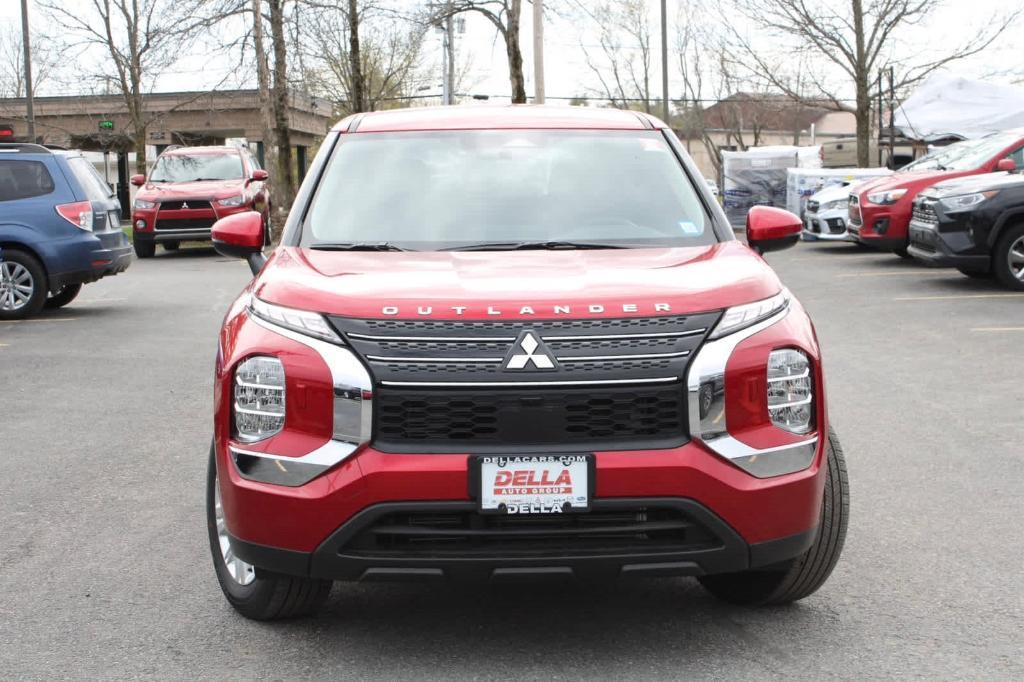 new 2024 Mitsubishi Outlander car, priced at $31,279