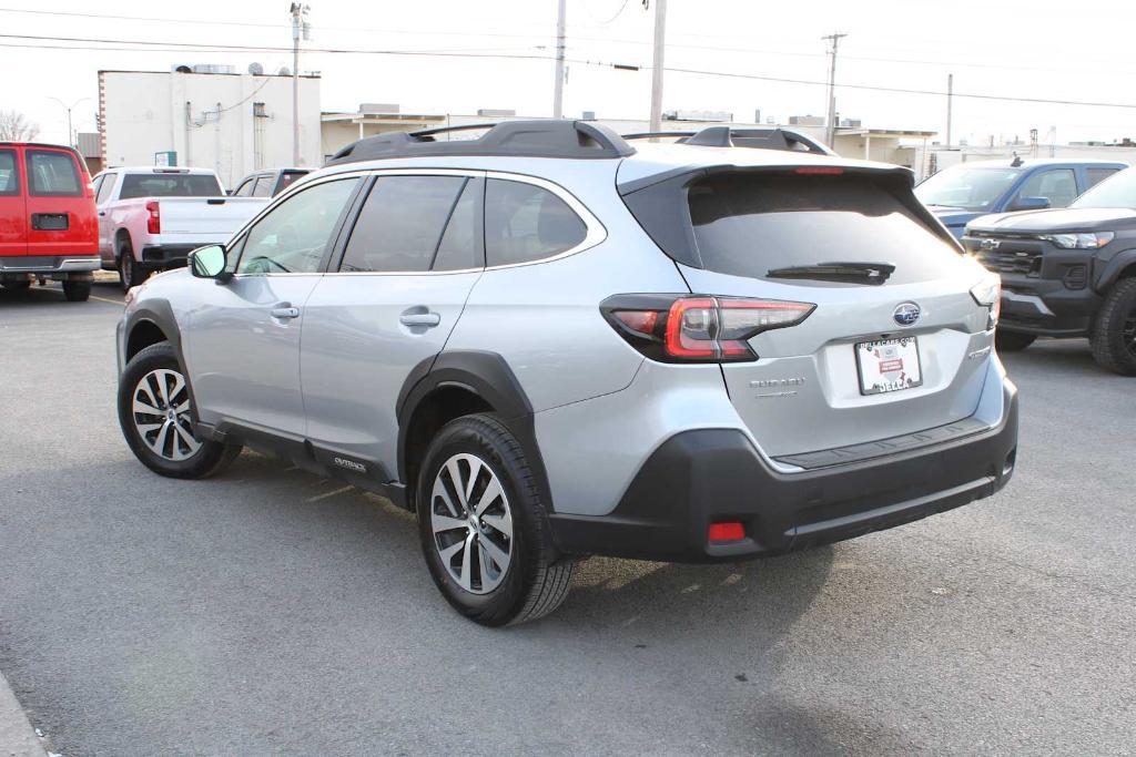 used 2025 Subaru Outback car, priced at $33,500