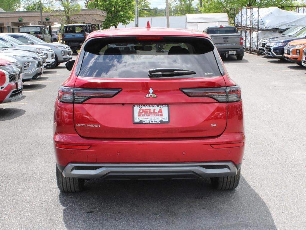 new 2025 Mitsubishi Outlander car, priced at $36,605