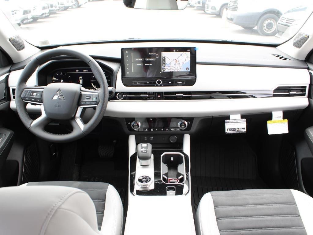 new 2025 Mitsubishi Outlander car, priced at $36,605