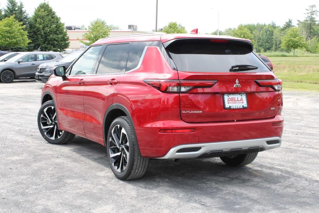 new 2024 Mitsubishi Outlander car, priced at $36,975