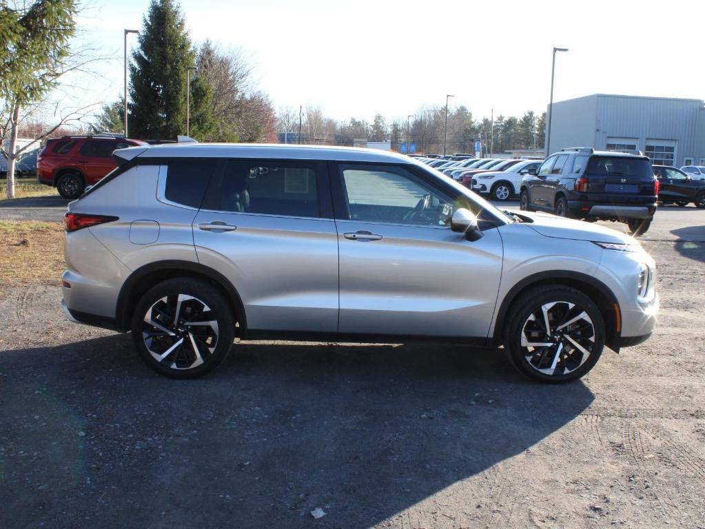 used 2023 Mitsubishi Outlander car, priced at $23,500