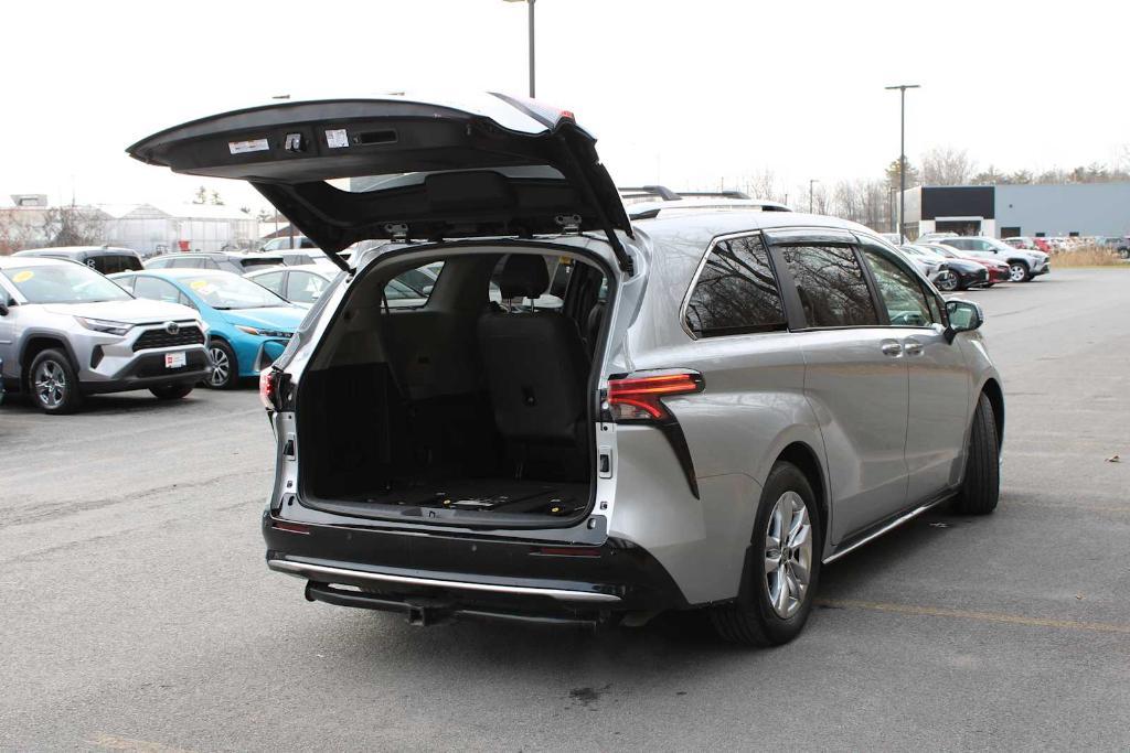 used 2022 Toyota Sienna car, priced at $45,784