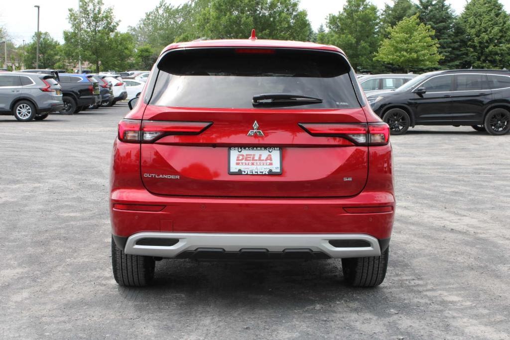 new 2024 Mitsubishi Outlander car, priced at $33,460