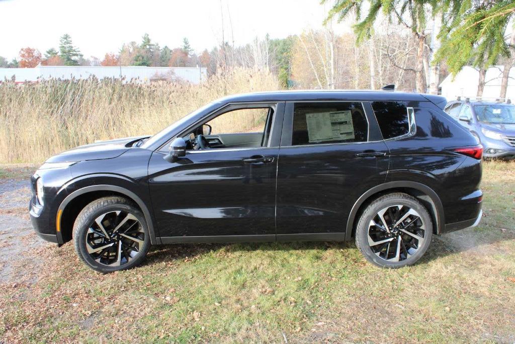 new 2024 Mitsubishi Outlander car, priced at $34,300