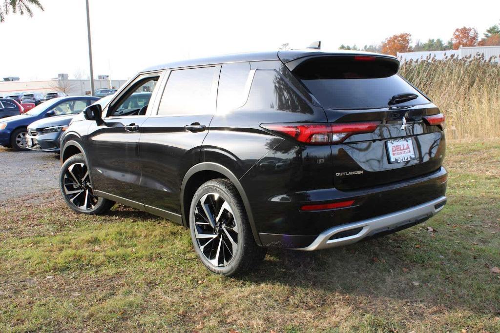 new 2024 Mitsubishi Outlander car, priced at $34,300