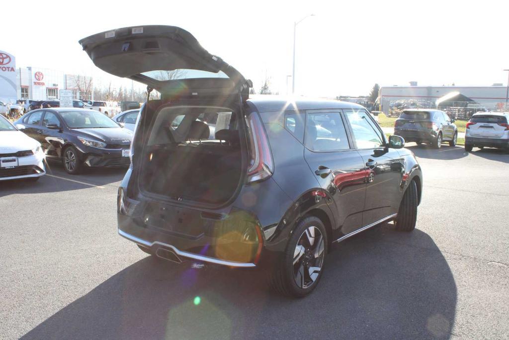 used 2023 Kia Soul car, priced at $19,999