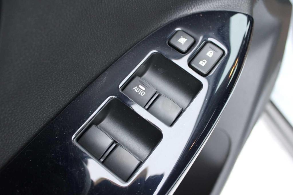 new 2025 Mitsubishi Eclipse Cross car, priced at $27,940