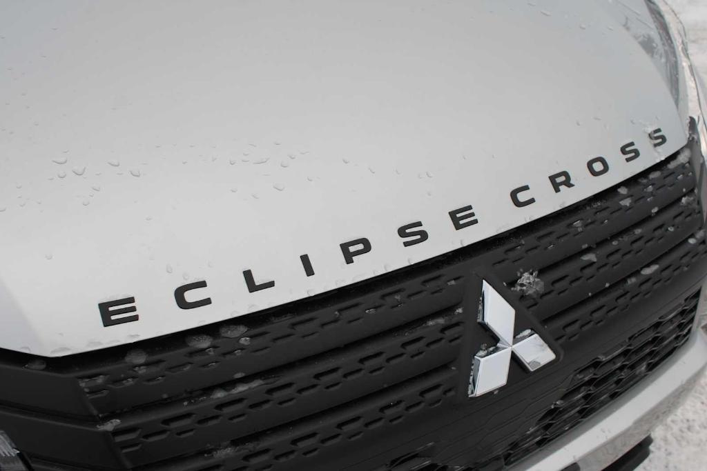 new 2025 Mitsubishi Eclipse Cross car, priced at $27,940