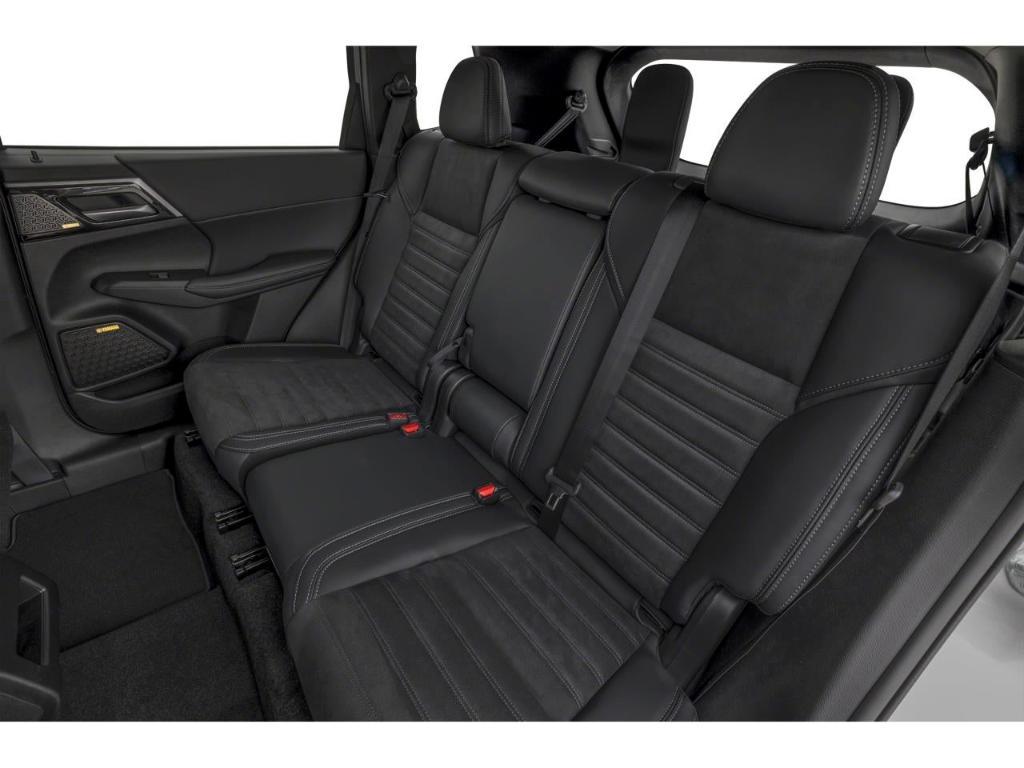 new 2025 Mitsubishi Outlander car, priced at $33,600