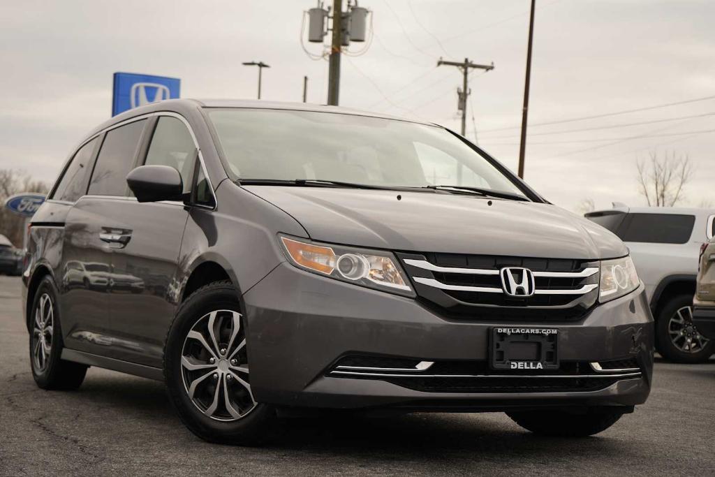 used 2016 Honda Odyssey car, priced at $14,325