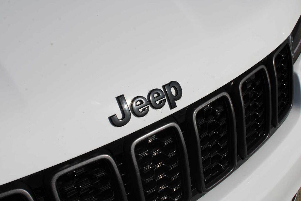 used 2021 Jeep Grand Cherokee car, priced at $31,988