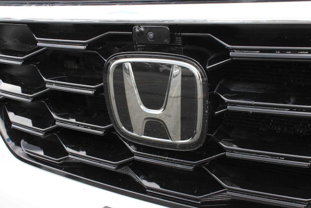 used 2023 Honda Pilot car, priced at $37,999