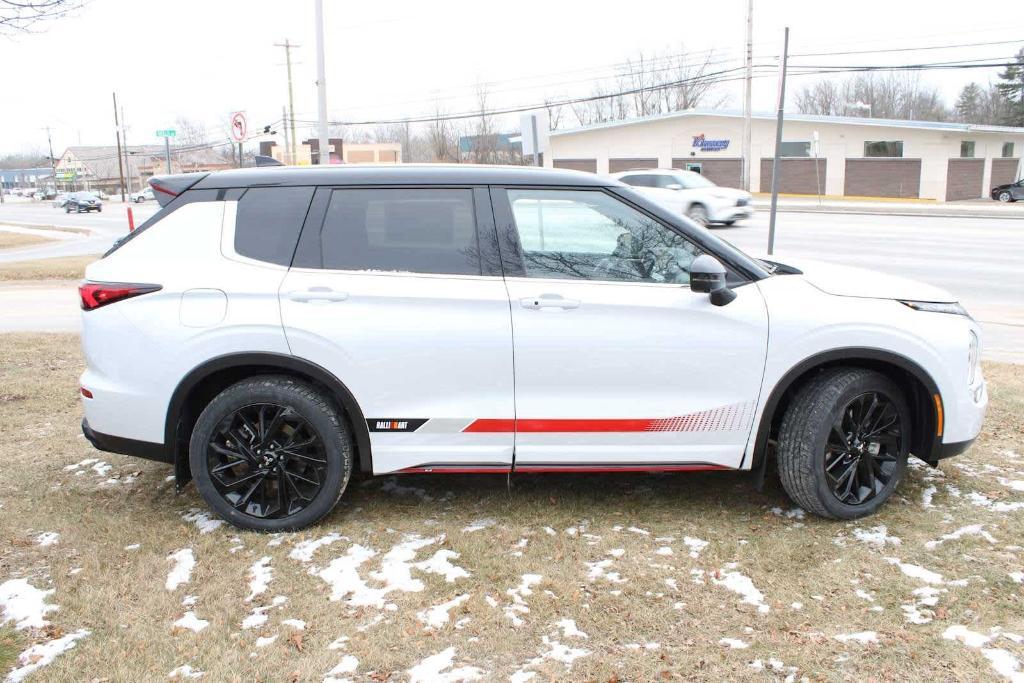 new 2024 Mitsubishi Outlander car, priced at $34,200